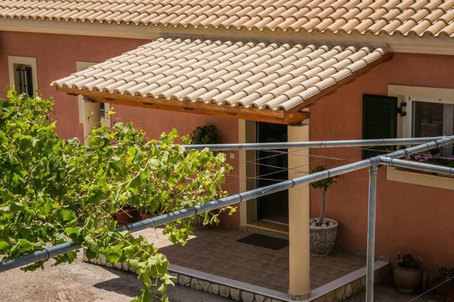 La Casa Di Lena Apartment Аргостолион Екстериор снимка